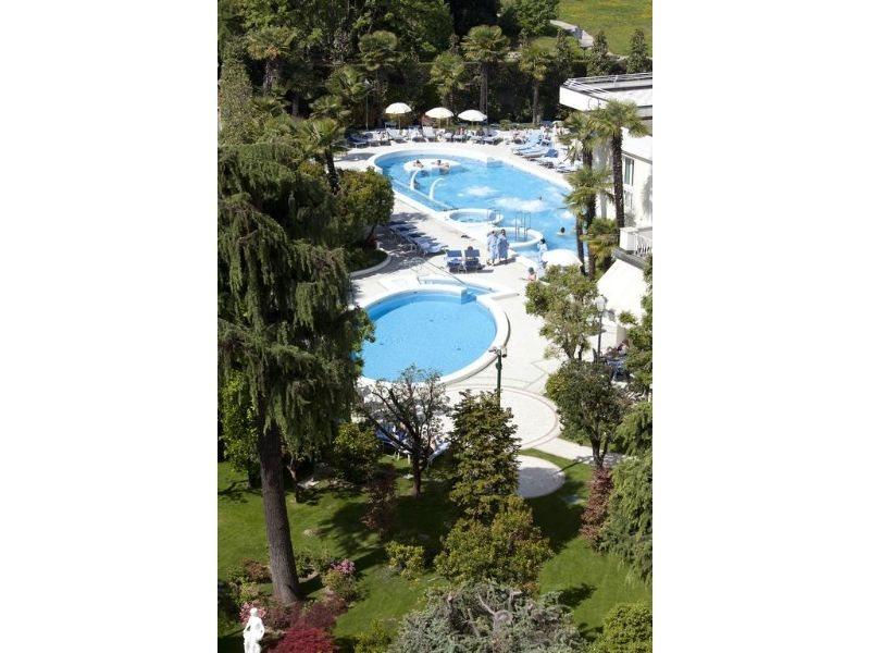 Hotel Due Torri Abano Terme Exterior foto
